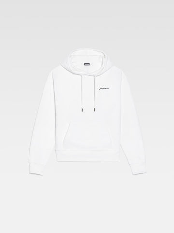 Le sweatshirt brodé