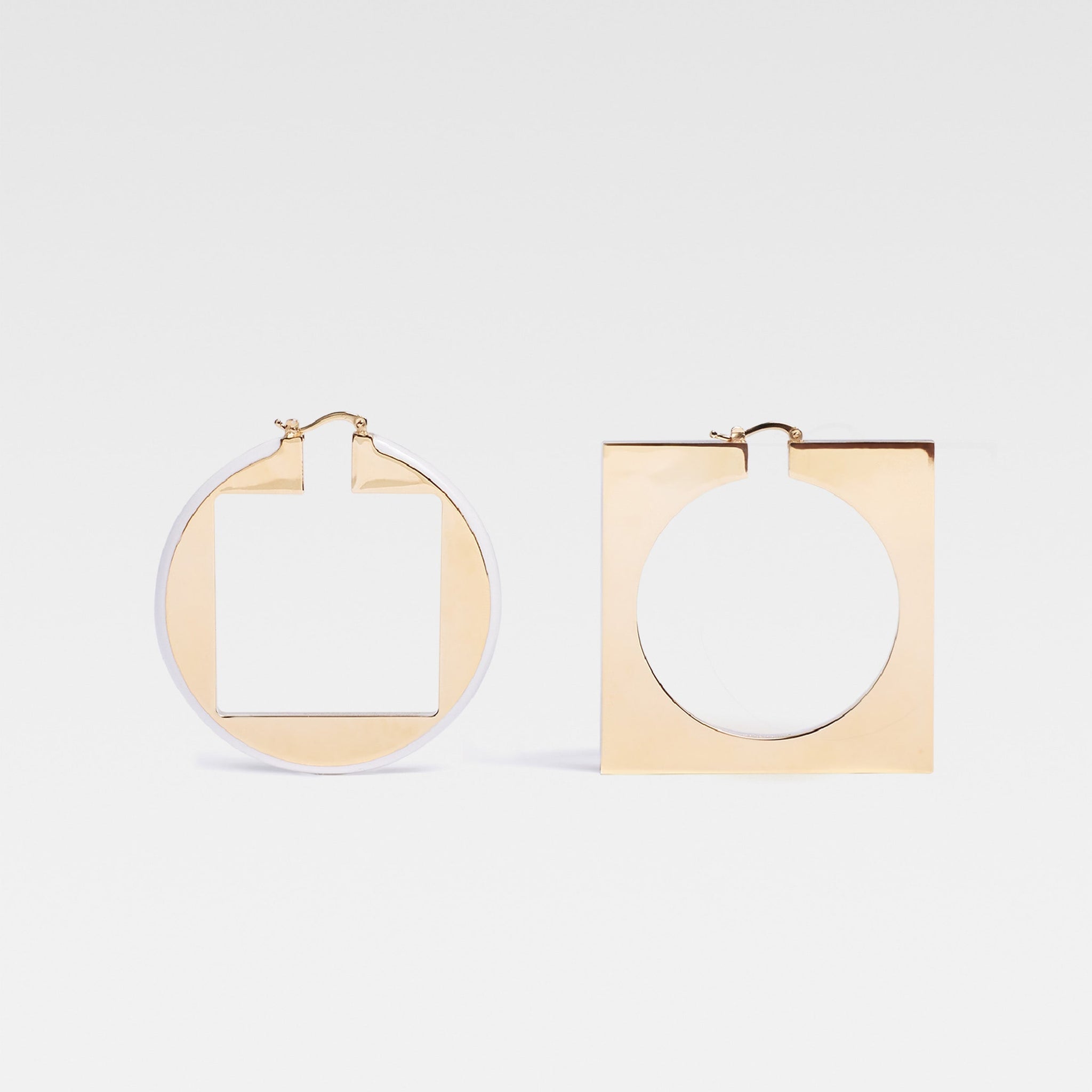 The Rond Carré hoops earrings